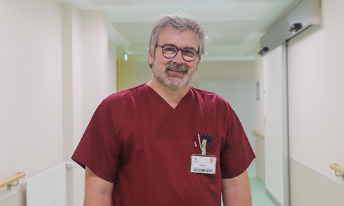 Wilko Wolf, Facharzt im Städtischen Klinikum Wolfenbüttel, hat sich auf eine besonders schonende Venenbehandlung spezialisiert.
