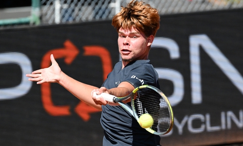 Diego Dedura zieht als erster deutscher Youngster ins Viertelfinale ein.