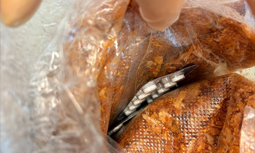 Die Tabletten waren teilweise in Lebensmittel versteckt.