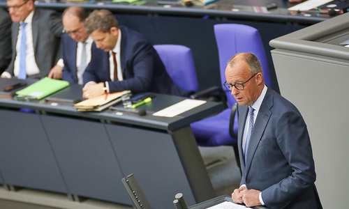 Friedrich Merz mit Ministern (Archiv)