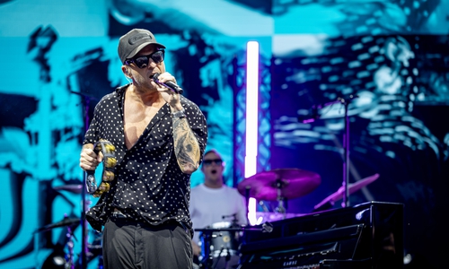 Sänger Ryan Tedder hatte die Menge im Griff.