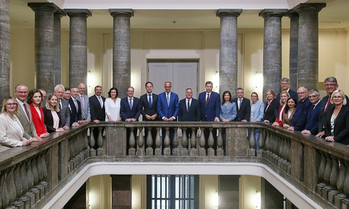 Kabinettssitzung im Verteidigungsministerium am 01.07.2026