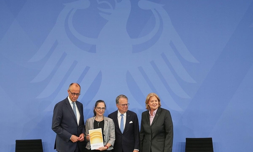 Übergabe des Berichts der Rentenkommission (Archiv)