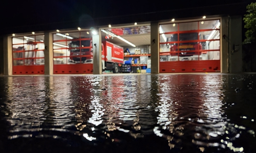 Auch die Feuerwache stand unter Wasser.