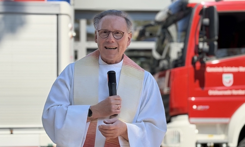 Für außergewöhnliche Gottesdienste ist Pfarrer Olaf Schäper immer zu haben. 