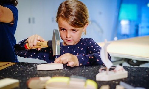 Familien erwartet im phaeno ein abwechslungsreiches Programm.