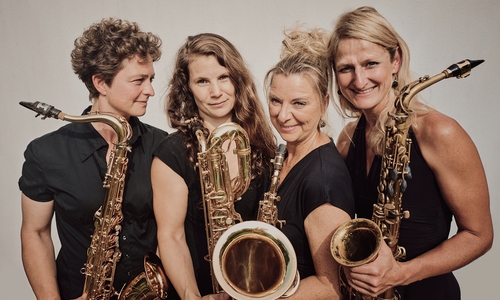 Sistergold eröffnen das Konzert-Programm in Salzgitter.