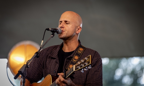 Milow begeisterte das Publikum in Wolfsburg.