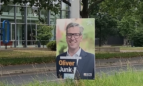 In Hannover ist sein Gesicht derzeit überall auf Plakaten zu sehen: Goslars Ex-Oberbürgermeister Oliver Junk kandidiert um den Posten des Regionspräsidenten.