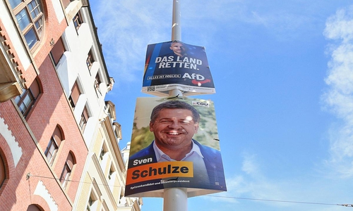 Wahlplakate vor der Landtagswahl in Sachsen-Anhalt am 20.08.2026