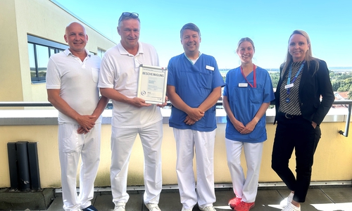 Dr. Panagiotis Bouklas, Chefarzt der Orthopädie, Orthopädischen Chirurgie und Unfallchirurgie, Dr. Ivo Landré, leitender Oberarzt der Orthopädie, Orthopädischen Chirurgie und Unfallchirurgie sowie Koordinator des Traumanetzwerks, Dr. Ulrich Bitz, Chefarzt der Notaufnahme; Isabell Schulze, leitende Oberärztin der Notaufnahme, Franziska Dräger, Verwaltungsleitung