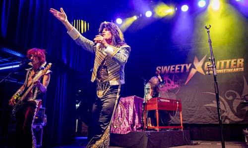 Sweety Glitter & The Sweethearts brauchten nicht lange, um das Publikum für sich zu gewinnen