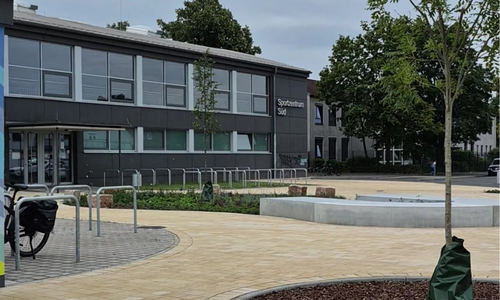 Das „Eingangstor“ zum Südstadt-Campus ist fertig.