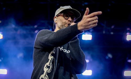 Mark Forster bezog das Publikum in seine Show mit ein.