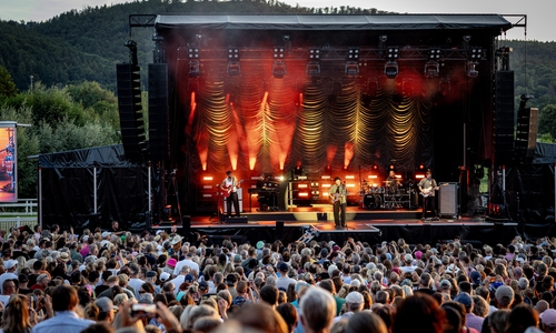 10.000 Fans hatten einen unterhaltsamen Abend beim Johannes-Oerding-Konzert in Bad Harzburg.