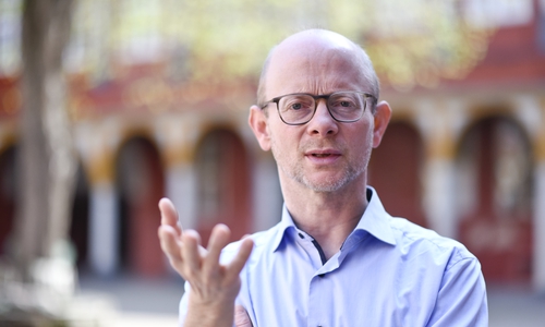 Dr. Sascha Dietrich kritisiert den Zeitpunkt der Pläne.