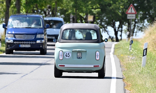 Immer beliebter auf deutschen Straßen: Microcars, oder auch Mopedautos genannt, sind mit maximal 45 km/h unterwegs.