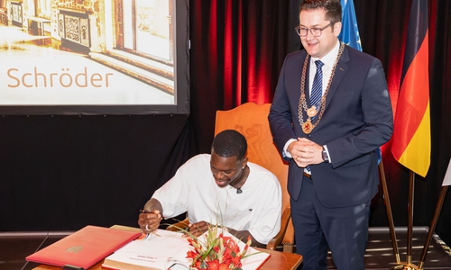 Dennis Schröder trug sich mit den Worten 