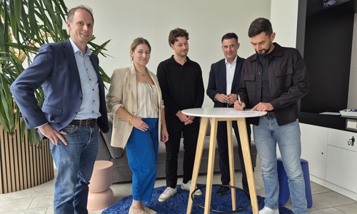 Die Beteiligten bei der Unterzeichnung des Letter of Intent.