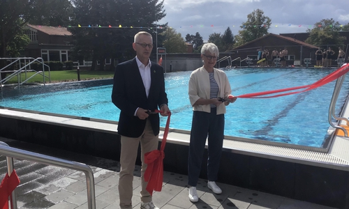 Dirk Neumann und Christiana Steinbrügge bei der Eröffnung.