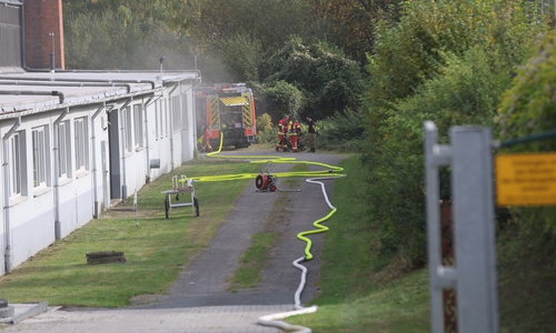 An dieser Lagerhalle ist am heutigen Nachmittag ein Brand ausgebrochen.