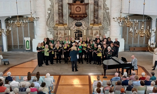 Der Chor der Musikschule während eines Konzertes in der Wolfenbütteler Trinitatiskirche.