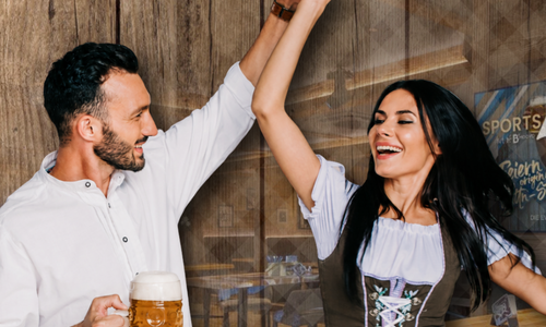 Die Alm Wiesn will authentisches Wiesn-Flair nach Wolfsburg bringen.