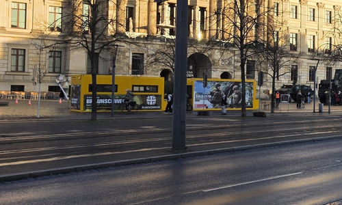 Im Frühjahr standen die Bundeswehr-Container schon vor dem Braunschweiger Schloss.