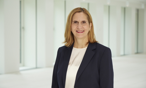 Der Aufsichtsrat der Volkswagen AG hat Erika Rasch zum 1. Oktober 2026 in den Konzernvorstand berufen und ihr die Verantwortung für Personal übertragen.