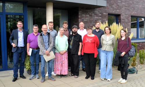 Bei der Auftaktveranstaltung: Marko Kelb (Samtgemeinde Sickte), Stefan Strümpel (Stadt Königslutter), Thomas Schaaf (Gemeinde Cremlingen), Nils Stanko (WWL), Marion Senger (Landwirtschaftskammer), Lars Krüger (Gemeinde Lehre), Maximilian Lorbeer (Stadt Königslutter), Christian Siemon (HGN), Sandra Ulbricht (WWL), Leo Letz (HGN), Kristina Eß (Landkreis Wolfenbüttel) und Kimberly Rook (Landkreis Wolfenbüttel) (v. li.).