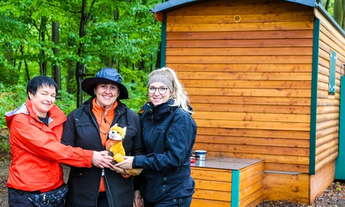 Das Erzieherinnen-Team der Waldkita Sandra Goedicke, Anastasia Elsner und Viola Stief.