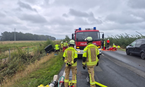 Auf der B4 ist es am Sonntag zu einem schweren Unfall gekommen.