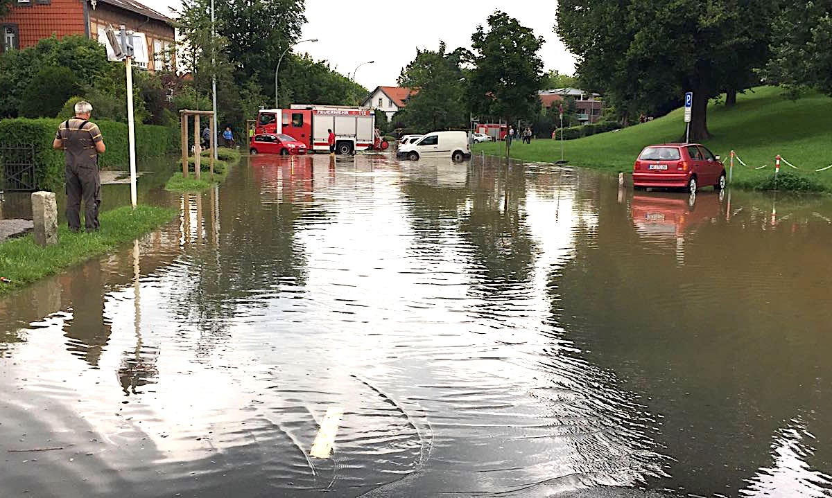 Das Hochwasser hat Wolfenbüttel im Griff: Innenstadt meiden! |  regionalHeute.de