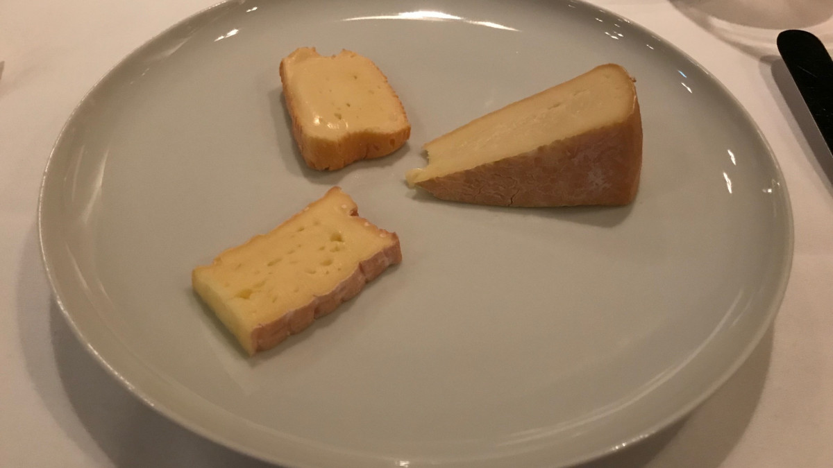 Video Schimmel auf dem Käse? Das rät der Deutsche Käsepapst regionalHeute.de