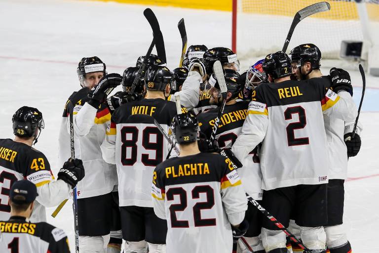 Eishockey-WM: Deutschland Besiegt Slowakei Im Nachsitzen | RegionalHeute.de