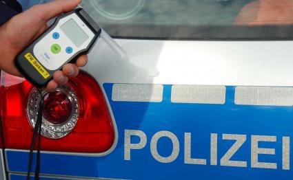 E-Scooter-Fahrerin-gestoppt-Zu-viel-Alkohol-getrunken