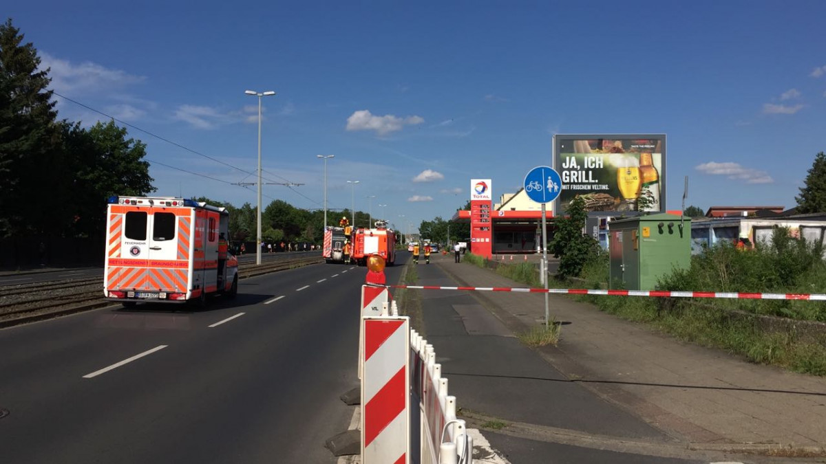 Wieder Berliner Straße Gas tritt an Tankstelle aus regionalHeute.de