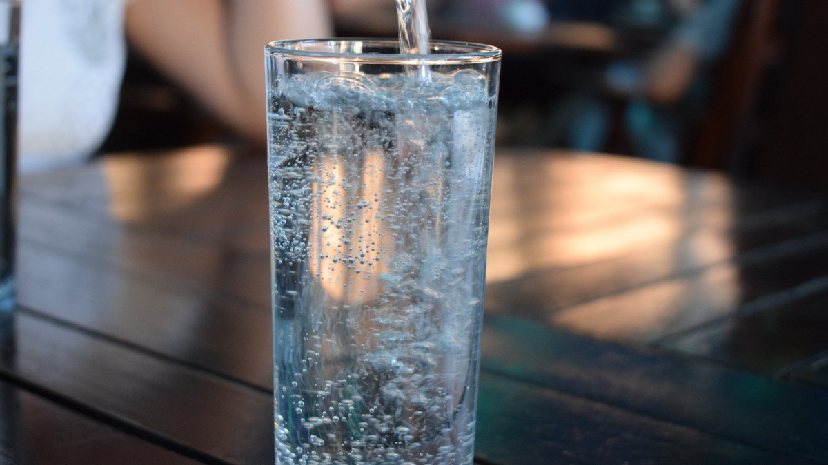R-ckruf-Dieses-Mineralwasser-k-nnte-gesundheitssch-dlich-sein