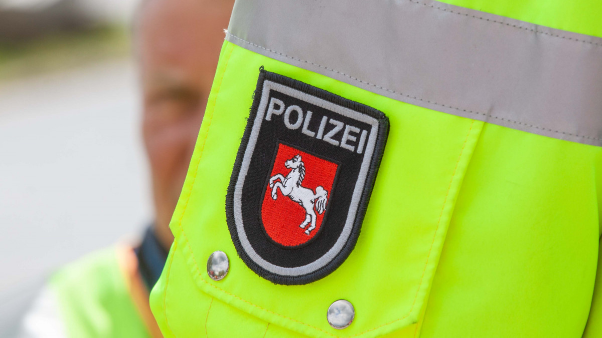 Braunschweig-Junge-auf-Fahrrad-kollidiert-mit-Auto
