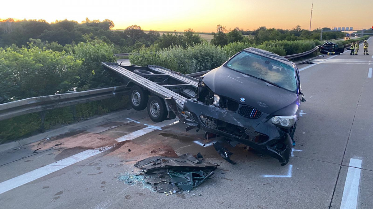 Schwerer Unfall Auf Der A2: Autofahrer Erliegt Seinen Verletzungen ...