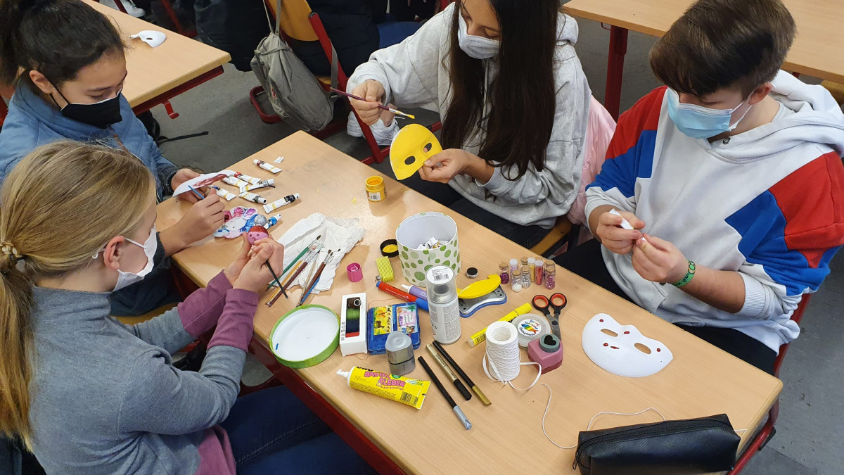 Salzgitter-Bad: Kindergärten und Schulen schmücken Weihnachtsbäume für