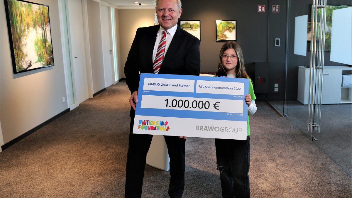 RTL Spendenmarathon BraWo Group bergibt 1 Million Euro Scheck rtl-spendenmarathon-brawo-group-bergibt-1-million-euro-scheck