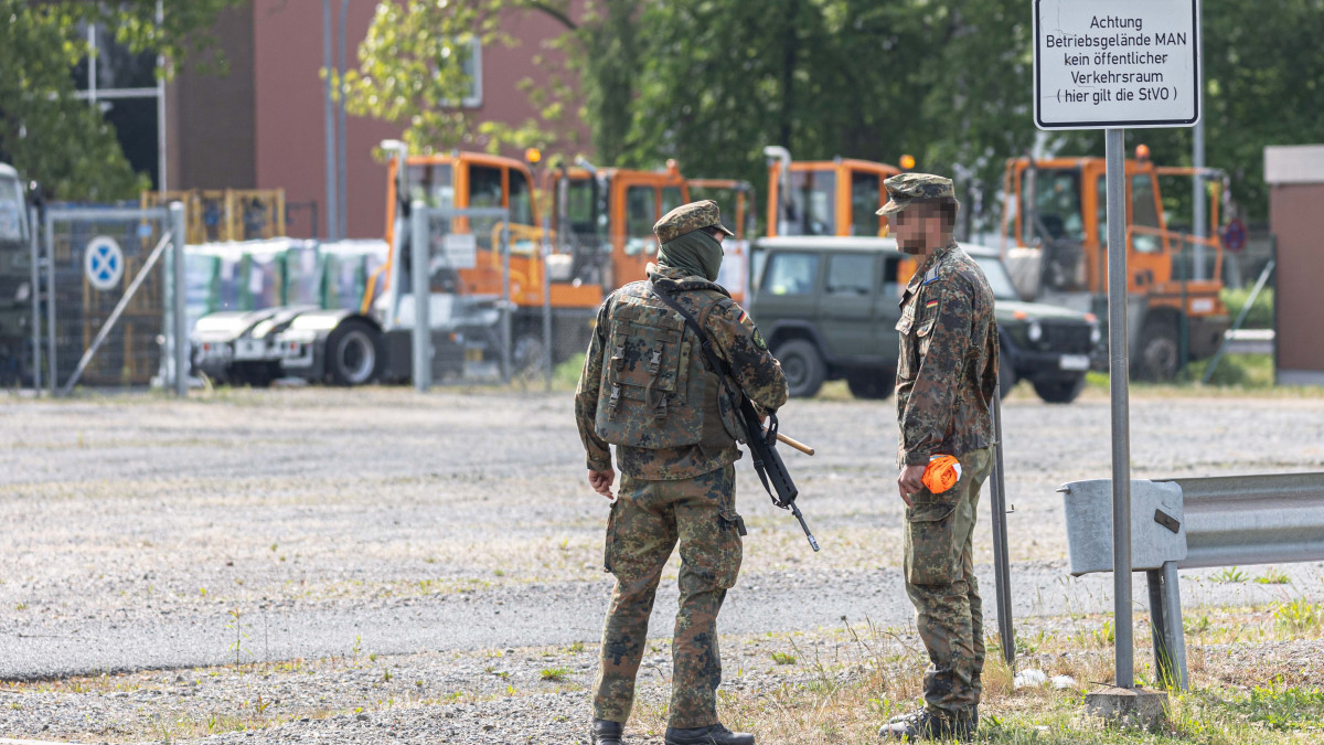 Proben Für Den Ernstfall: Das Macht Die Bundeswehr Bei MAN In ...