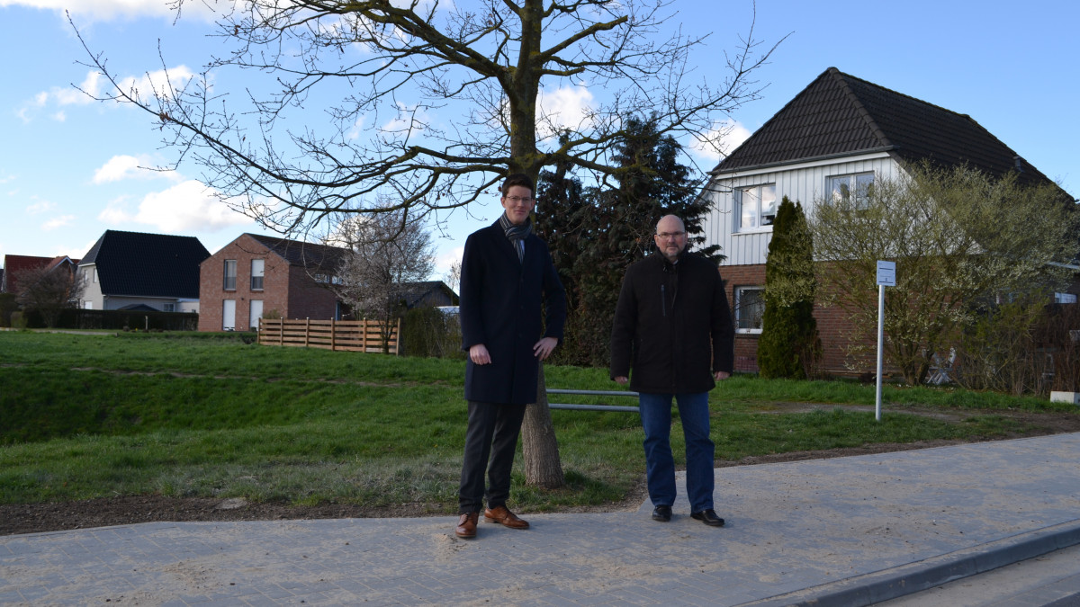 Vechelde Neue Bushaltestelle auf dem Vechelader Weg in Wahle