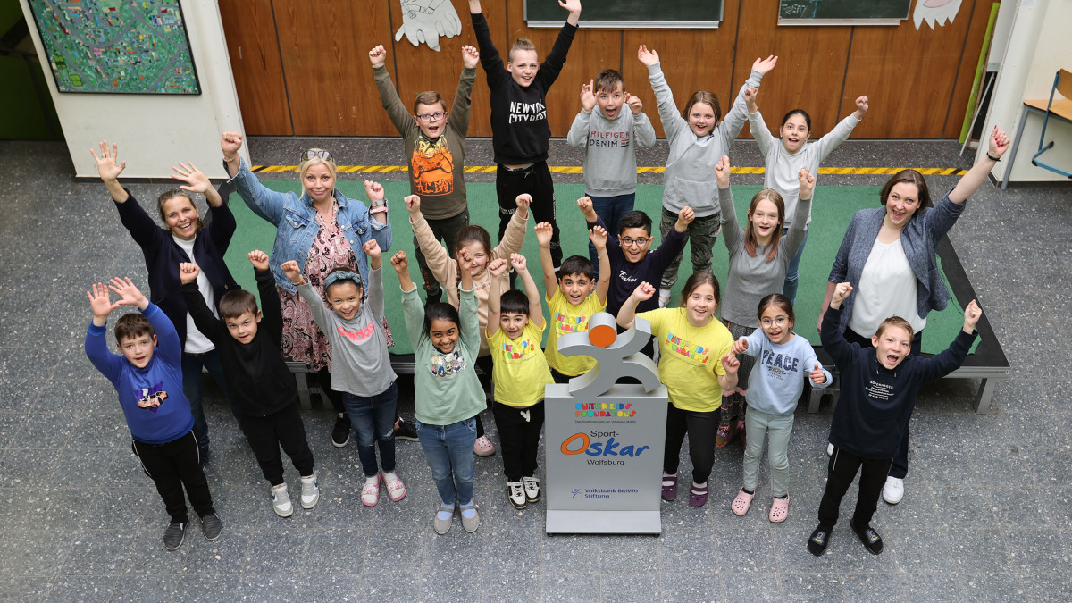 Wolfsburg: Bunte Grundschule Westhagen erhält Sport-Oskar ...