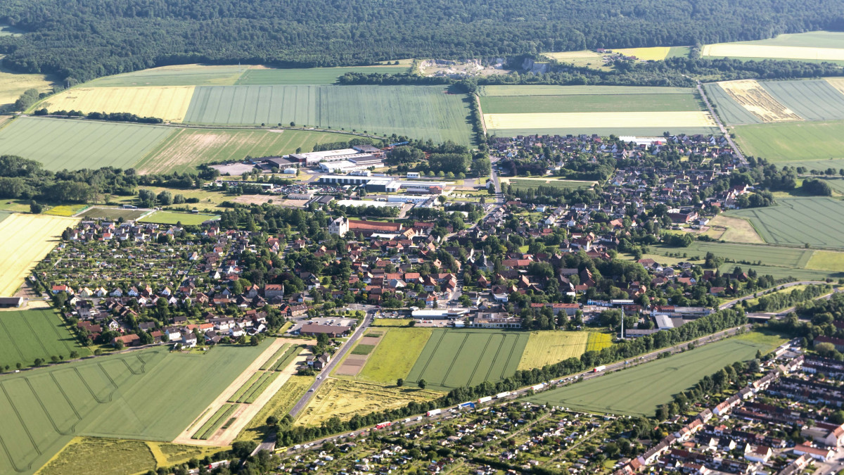 Rat-ebnet-Weg-f-r-M-belhaus-in-Salzgitter