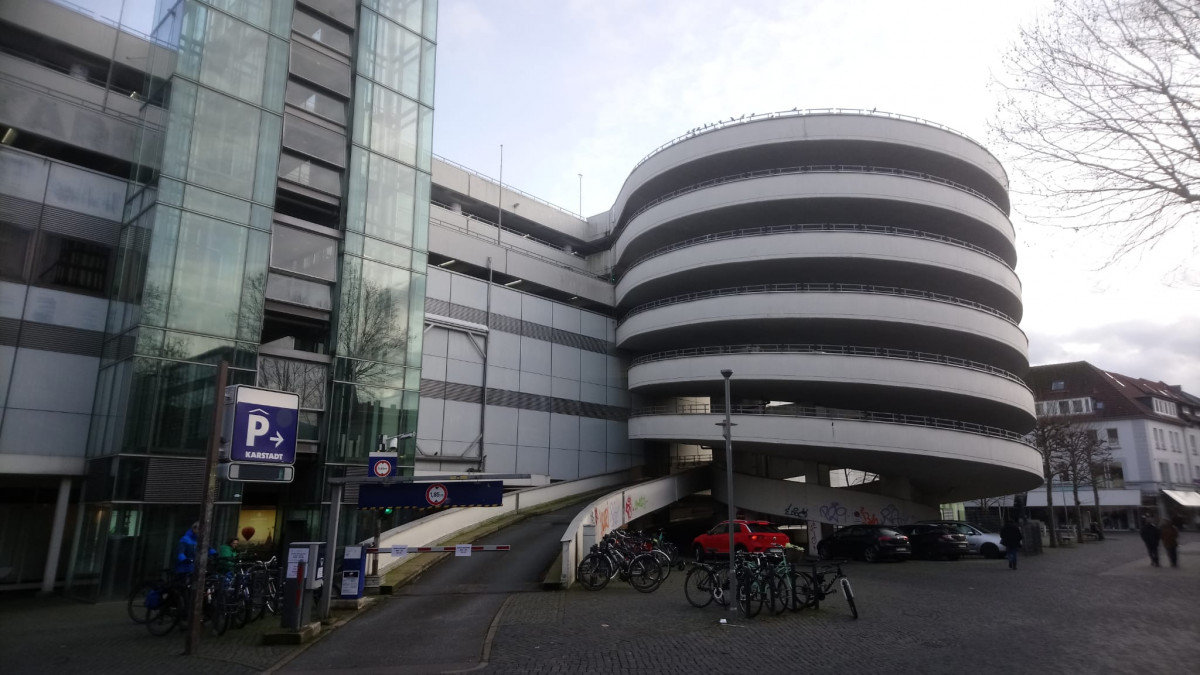 Aus-Sicherheitsgr-nden-Dieses-Parkhaus-ist-teilweise-gesperrt