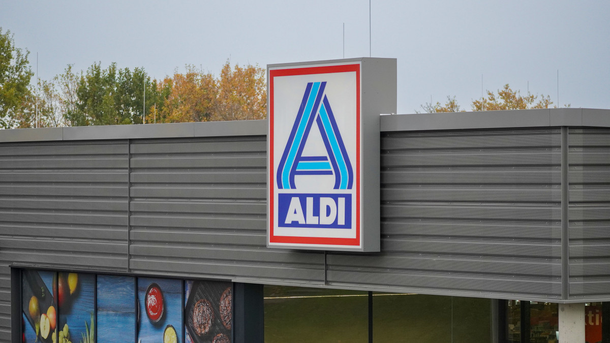 Mit-Anbau-Dieser-Aldi-feiert-am-Samstag-Wiederer-ffnung