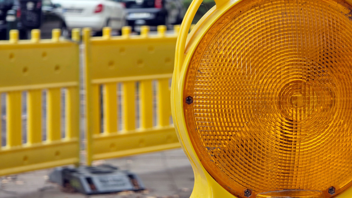 Hamburger-Stra-e-Zufahrt-Schwarzer-Berg-vor-bergehend-gesperrt
