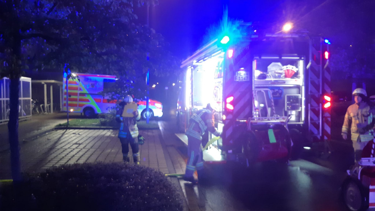 Brandmelder-schl-gt-Alarm-Feuerwehr-in-Helmstedt-im-Einsatz